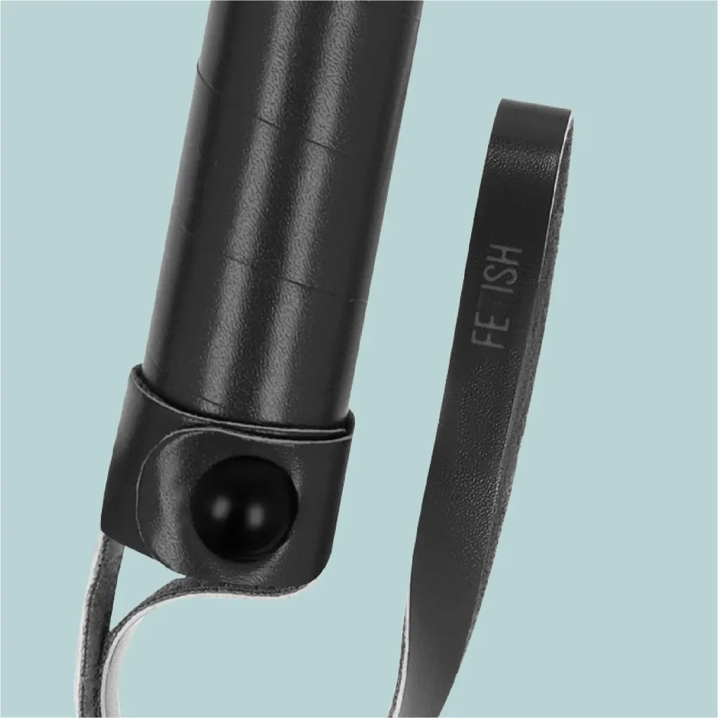 FETISH_SUBMISSIVE__FLOGGER_VEGAN_LEATHER_Prancheta 1 cópia 26.webp